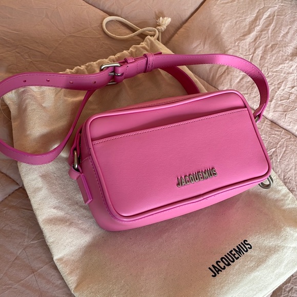 Jacquemus Handbags - Jacquemus camera bag in bright pink